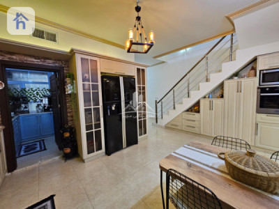 Modern House with 3 Bedrooms Image 6