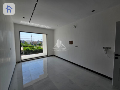 House Opposite Garden Image 10