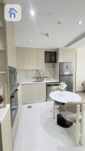 Elegant 1-Bedroom Flat in Vana Towers image 9