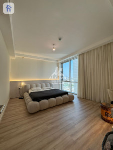 Modern 2-Bedroom Apartment in Empire Square image 7