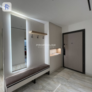 Luxurious Apartment in Prime Location image 12