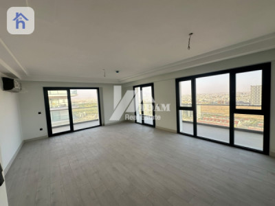 Luxurious 3-Bedroom Apartment in Rami Towers image 11