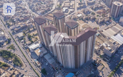 Modern Apartment in Prime Location Image 9