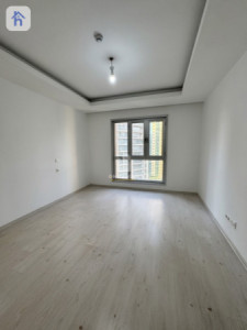 Modern 2-Bedroom Apartment with Stunning Views image 5