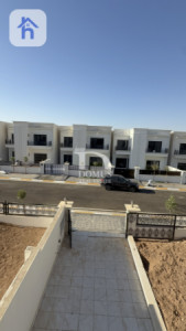 منزل واسع مع غرف متعددة image 17