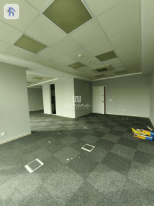 Modern office in Empire Business Towers image 3