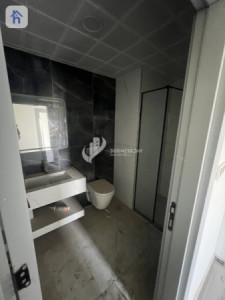 Modern 2-Bedroom Apartment Image 7