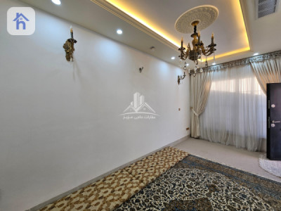 Spacious Home with 4 Bedrooms Image 7