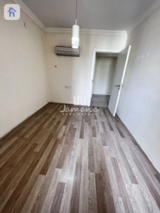 Cozy 3 BR Apartment in Prime Location Image 5