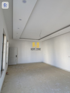 Spacious House with Multiple Rooms Resim 11