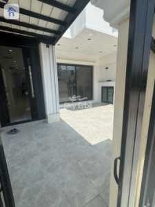 عقار أنيق في موقع مركزي image 3