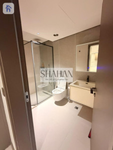 Elegant 1-Bedroom Apartment for Rent image 7