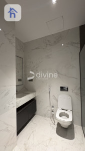 Spacious 3-Bedroom Apartment with Stunning View image 3