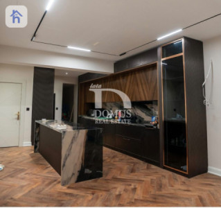 Family Home with Elegant Design image 7
