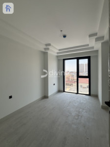 Corner Apartment Image 3