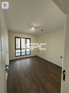 Modern apartment in prime location image 2