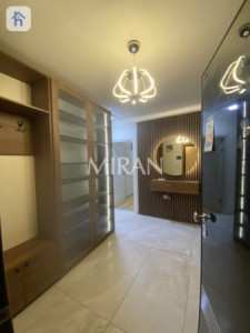 Stylish High-Floor Apartment for Rent image 4
