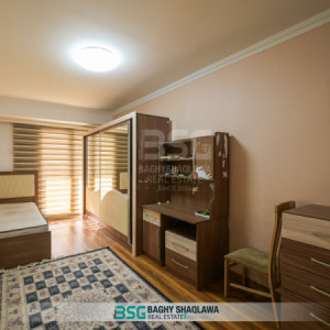 شقة مفروشة فاخرة بإطلالة الحديقة الداخلية صورة 4