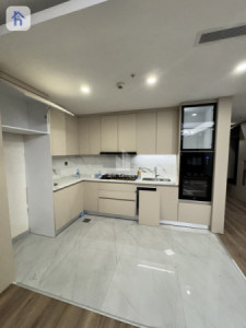 Modern Apartment with 2 Bedrooms image 5