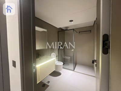 Studio Apartment image 3