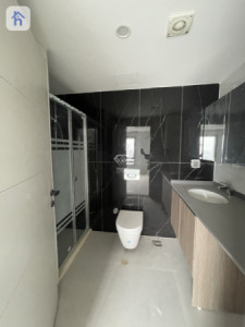 Modern 1-Bedroom Apartment for Rent Image 7