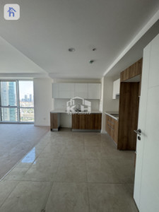 Elegant 2-Bedroom Apartment with Great Views image 1