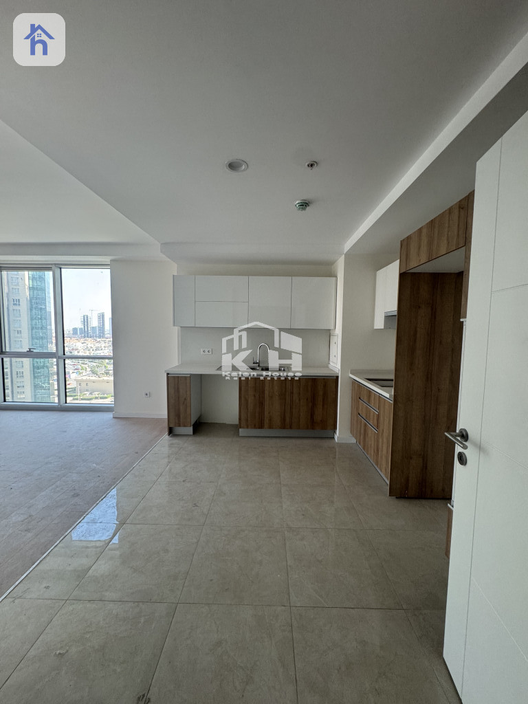 Elegant 2-Bedroom Apartment with Great Views