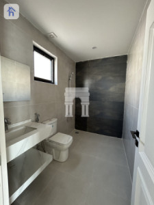 خانوویەکی فراوان بە ڕووبەری ٢٠٠ مەتر چوارگۆشە لە دیاری وێنە 13