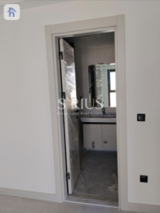 Spacious Studio Apartment in Prime Location image 9