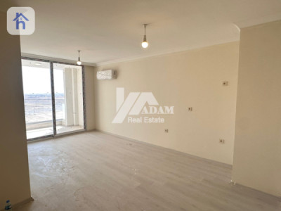 Modern 2-Bedroom Apartment image 2