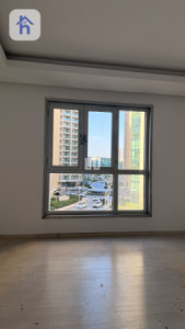 Modern Apartment with 2 Bedrooms Image 3