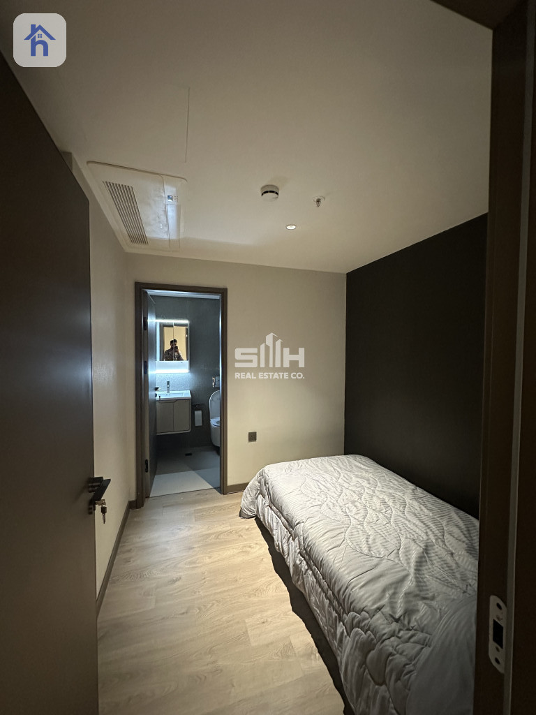 Luxurious Furnished Apartment in Cavalli Tower Resim 6