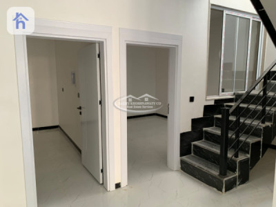 Family Home with 5 Bedrooms Resim 3