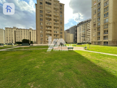 Charming 275m² Apartment for Rent Image 27