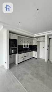 Modern one-bedroom apartment in Rami Towers — 1
