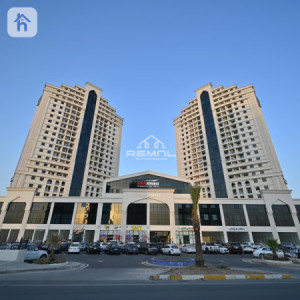 Luxury Apartment image 16