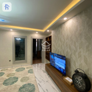 Modern Apartment image 2