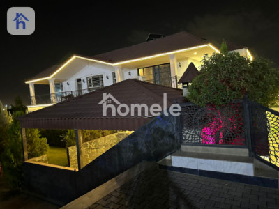 مزرعة واسعة مع أشجار الفاكهة صورة 3