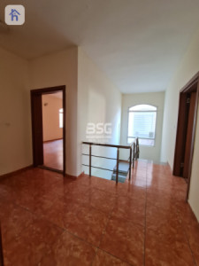 منزل عصري مع 4 غرف نوم صورة 3