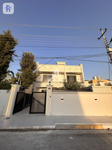 بەرامبەر باخچە image 1