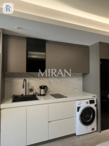 Modern Studio Apartment in Cavalli Tower Resim 3
