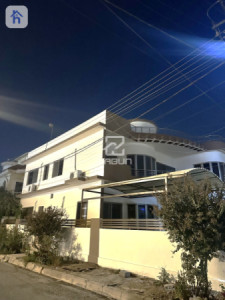 Commercial Rental with Ample Space image 2