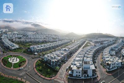 Spacious 3-Bedroom Apartment with Stunning Views image 2
