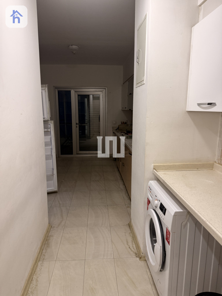 Spacious 2 Bedroom Apartment for Rent Resim 2