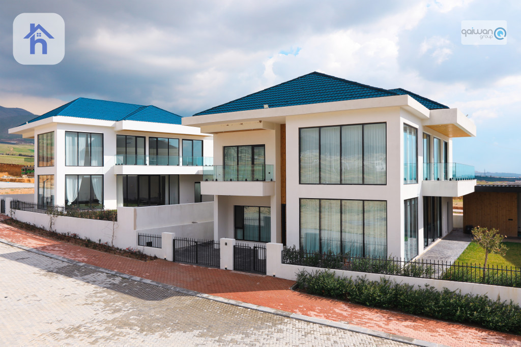 منزل واسع في قرية قيوان السياحية