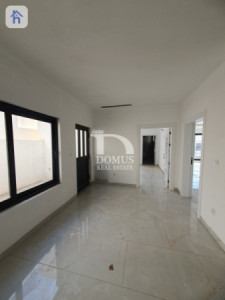 Commercial House For Rent Image 11