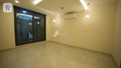 Apartment in Cash Image 3