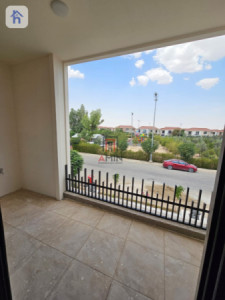 Family House with 4 Bedrooms Image 18