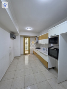 Spacious Apartment in Roya Tower image 3