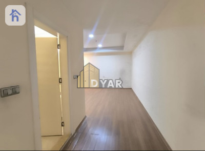 Contemporary High-rise with Three Bedrooms Image 4